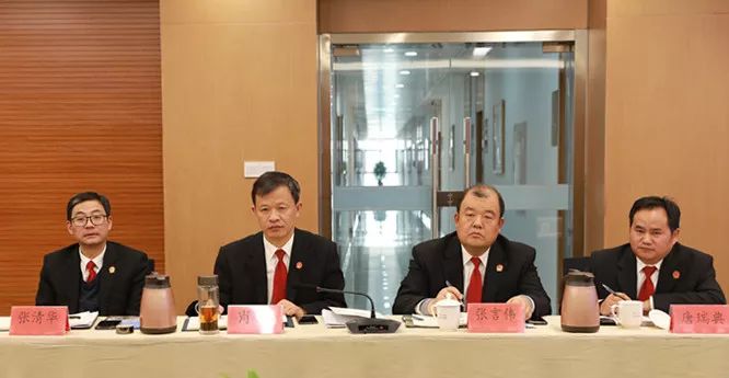 福建金森：董事长应飚辞职|界面新闻 · 快讯