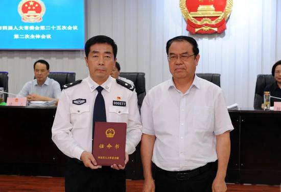 河南省周口市副市长、市公安局局长张元明接受审查调查|界面新闻 · 快讯