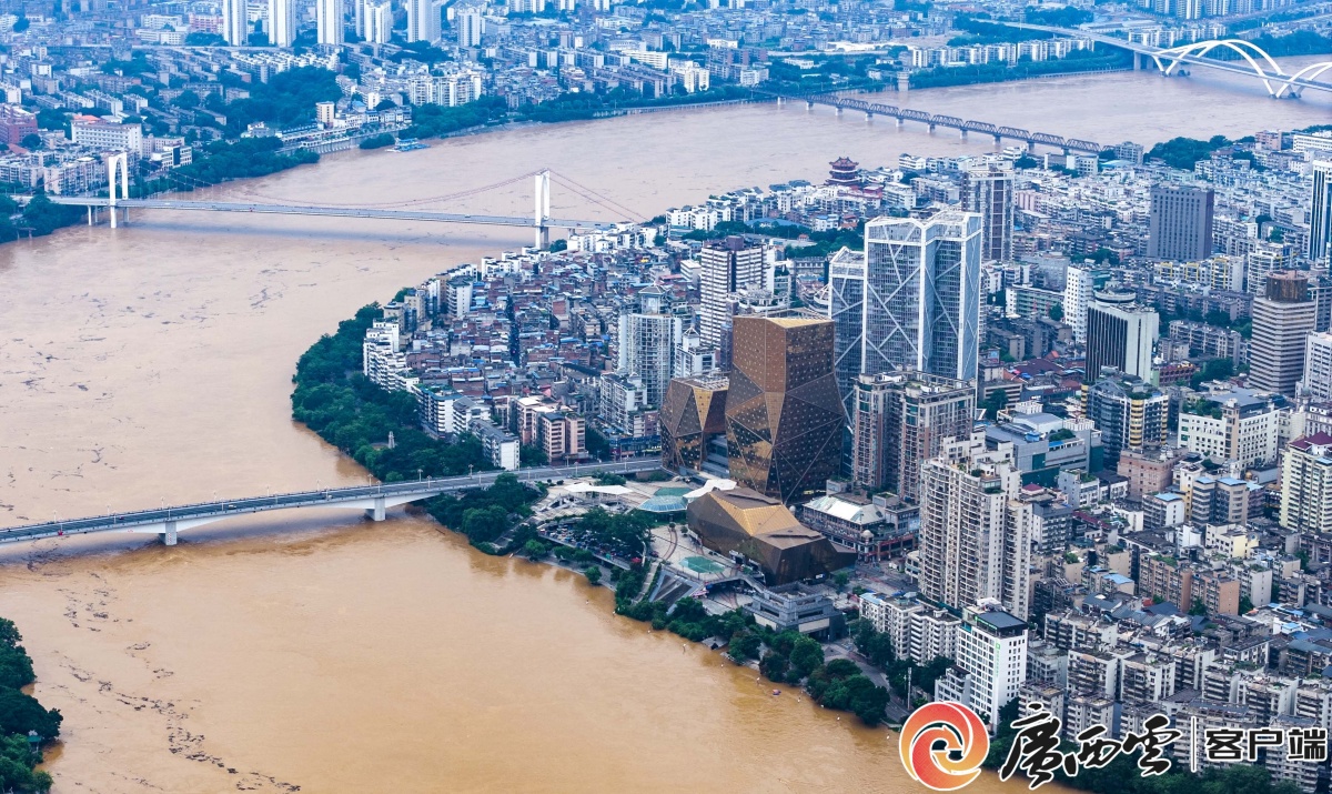 贵州都柳江洪峰将再次过境榕江|界面新闻 · 快讯